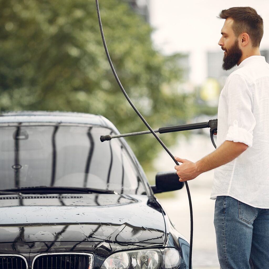 Lavage utilitaire et camionnette en libre-service