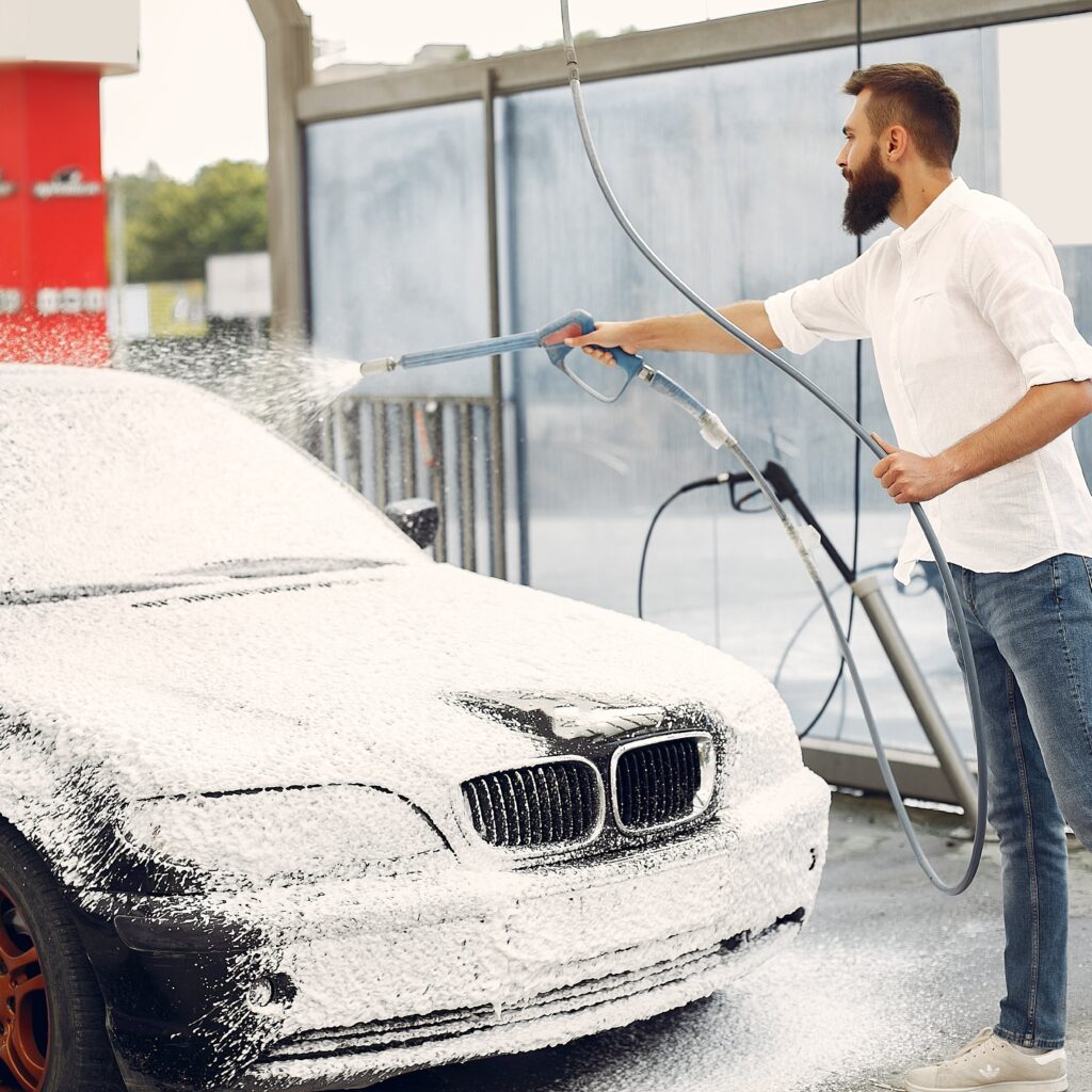 Lavage utilitaire et camionnette en libre-service